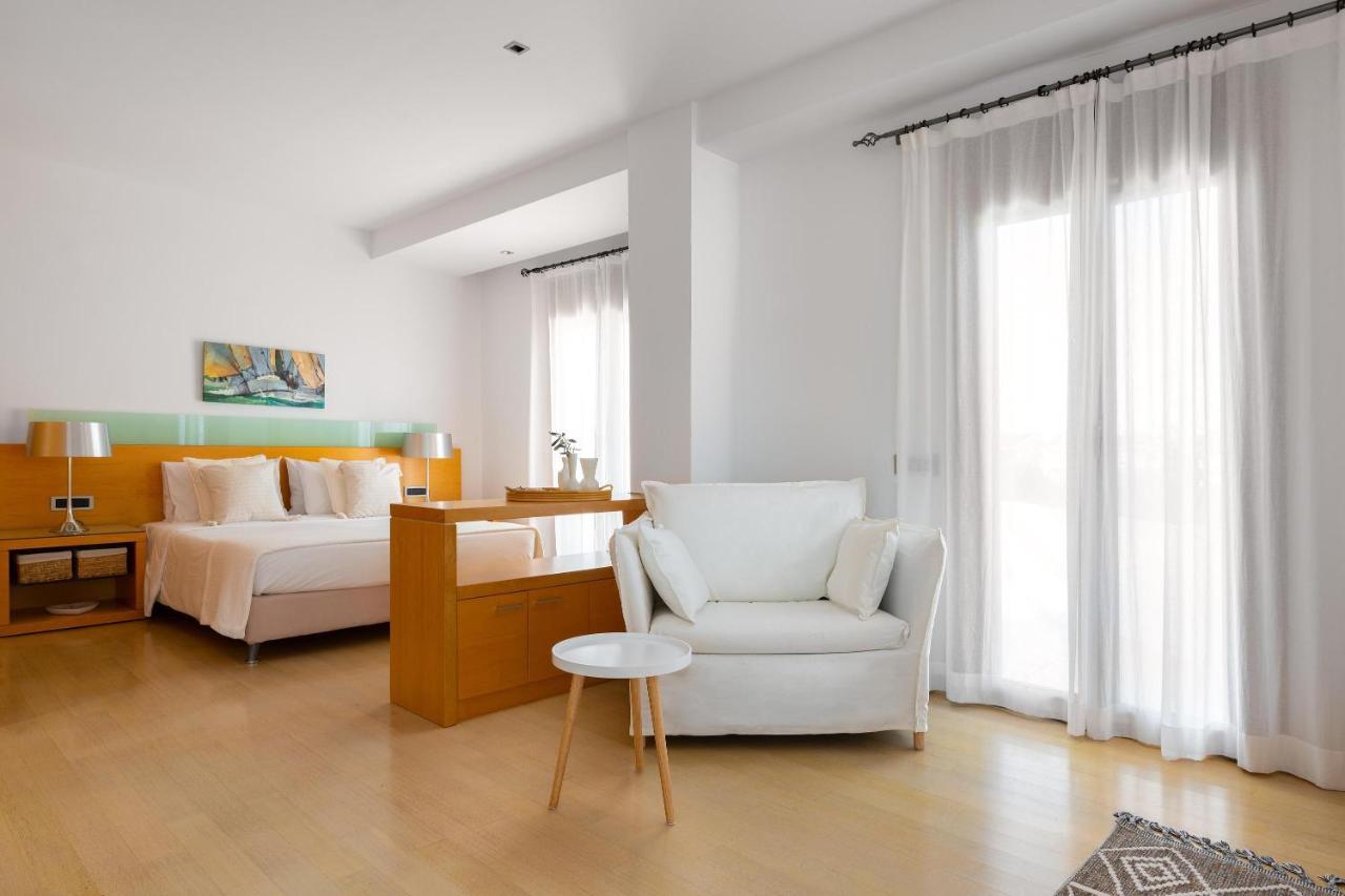 Love White Villa Ялисос Екстериор снимка